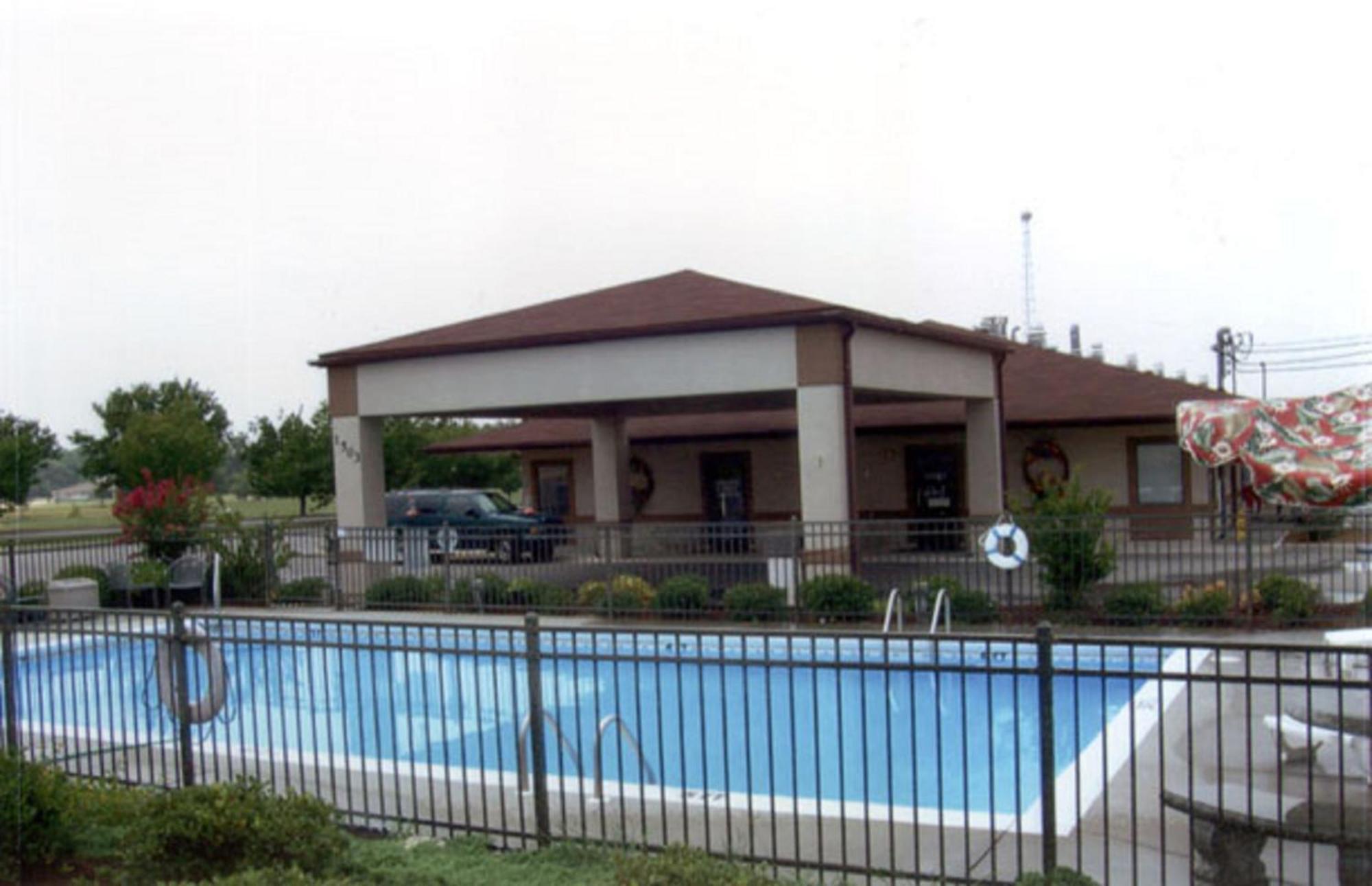 Briarwood Inn Of Geneva Esterno foto